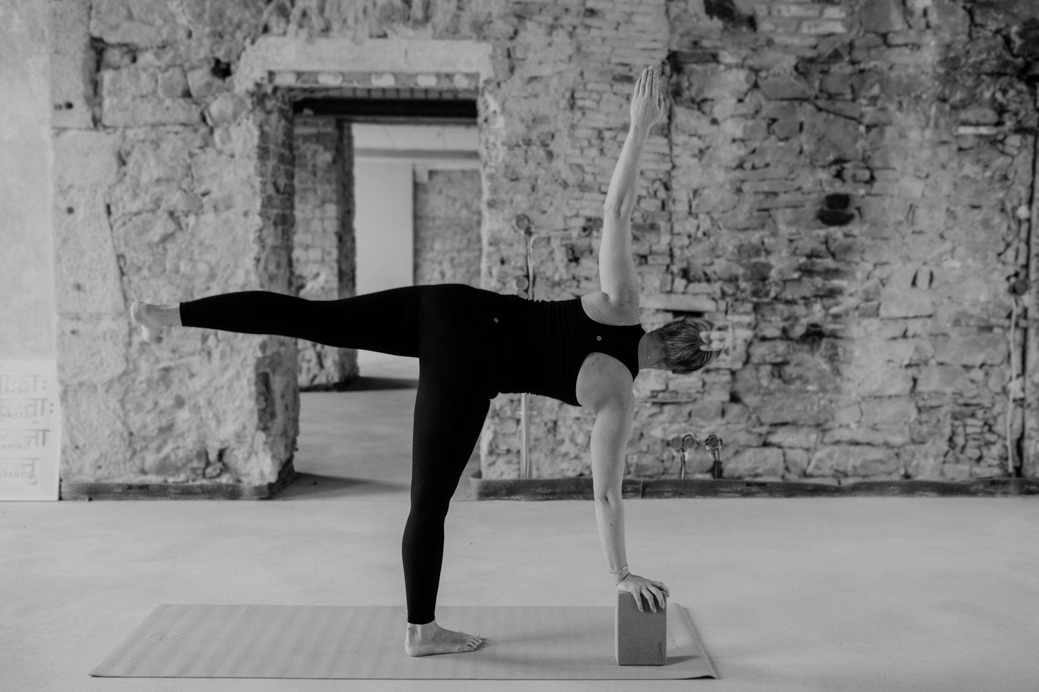 Yoga Pose mit Yoga Block
